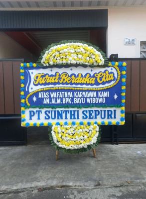 Papan Bunga Duka di Yosowilangun