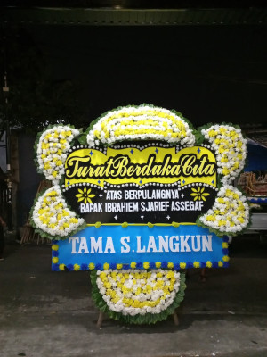 Papan Bunga Duka di Yosowilangun